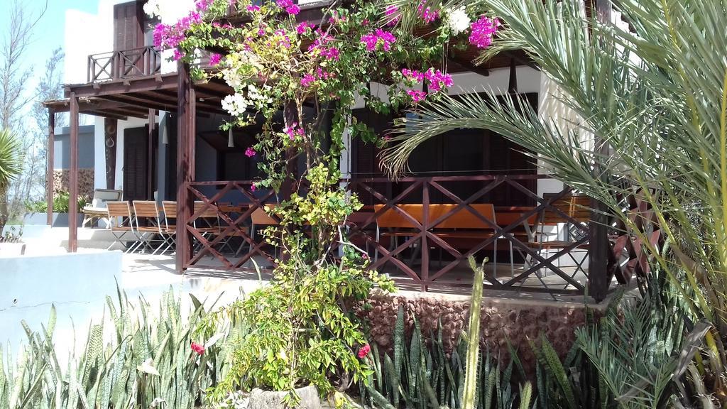 Maison D'Hotes Niokobokk Ndiebene ภายนอก รูปภาพ