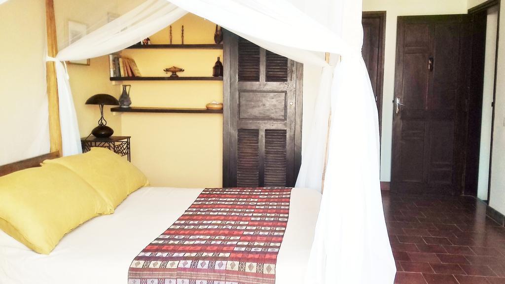 Maison D'Hotes Niokobokk Ndiebene ภายนอก รูปภาพ